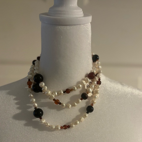 Pearl Onyx Carnelian Gemstone Necklace - Picture 4 of 8